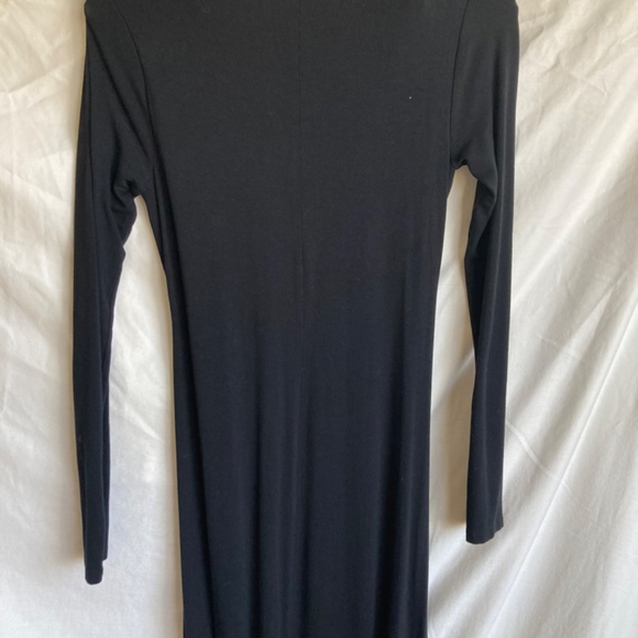 A Pea in the Pod long sleeve maxi dress - Picture 4 of 5
